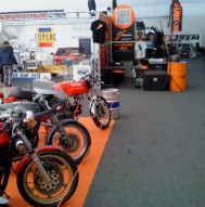 OrangeMotocykl1